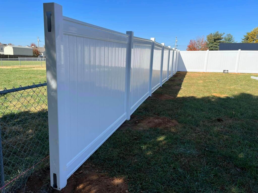 Beautiful Whit color Vinyl Fence Installation